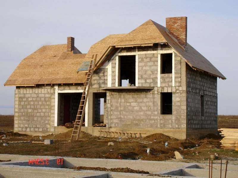 В Приморскому  Дешево... Продается коттедж в Крыму