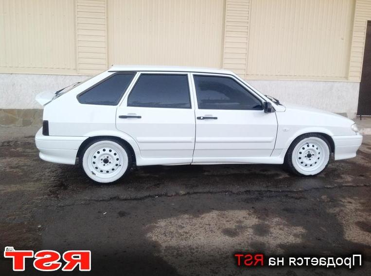 С занижением -70 ходовая, резиновые коврики, безрамные дворники..