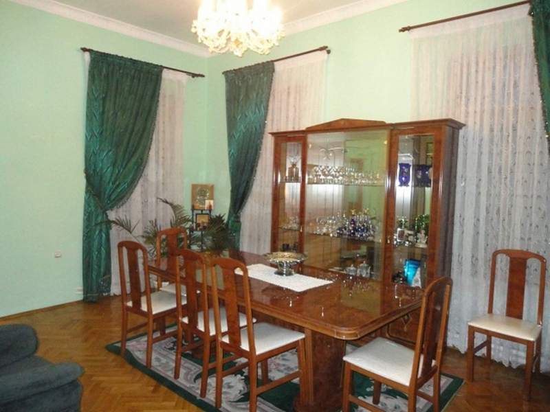 Общей, центр Ялты,  Продам свой дом... 2011-11-22, Продам дом в Ялте.