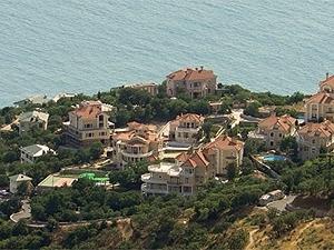 В Крыму Кучму встречали..